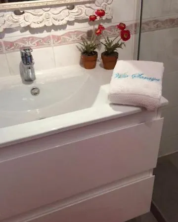 Villa Soraya , Quiet Location With Big Garden Near Beach And Old Town Of Nice Apartment Nice