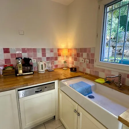 شقة Soraya - Sunny Cote D'azur With Large Garden *